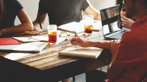 AI e nuove tecnologie, formazione gratuita per giovani e donne. Come iscriversi